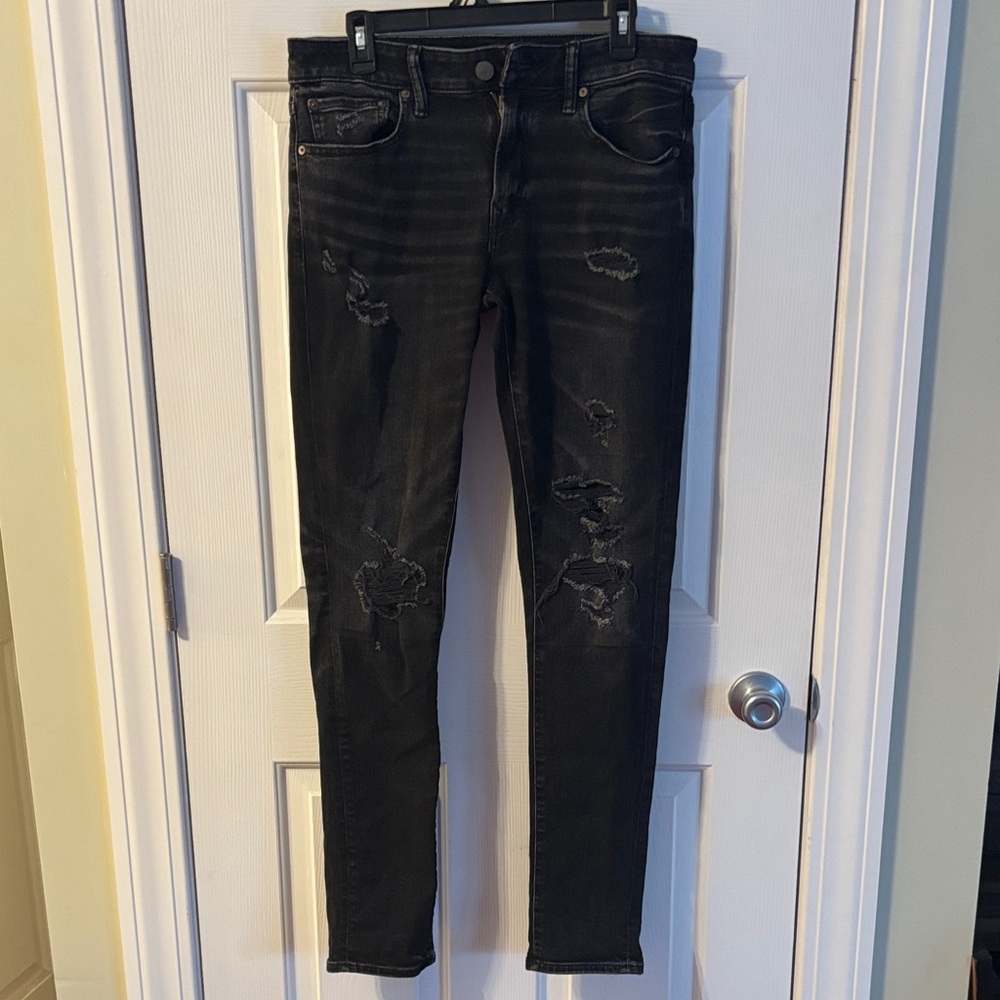 American Eagle air flex+ Distressed Black Skinny Jeans men’s size 32x34